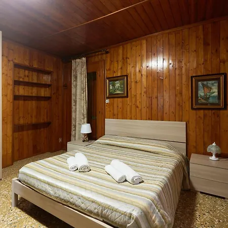 Di Paese - Splendida Vista Maggiore אוג'ביו