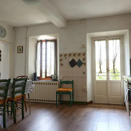 וילה Di Paese - Splendida Vista Maggiore אוג'ביו