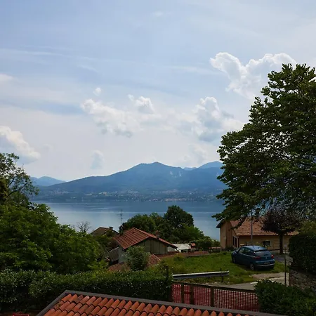 וילה Di Paese - Splendida Vista Maggiore אוג'ביו